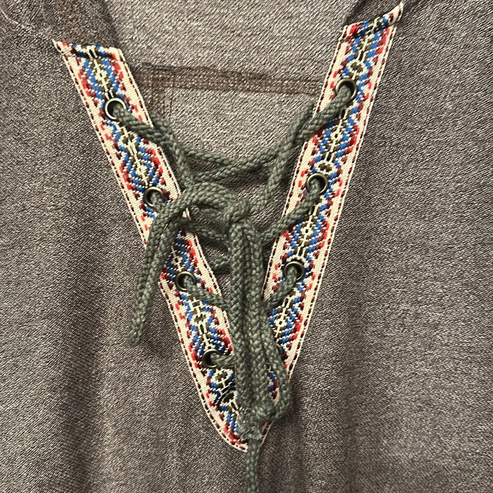 Bd Collection Pullover. Medium - image 2